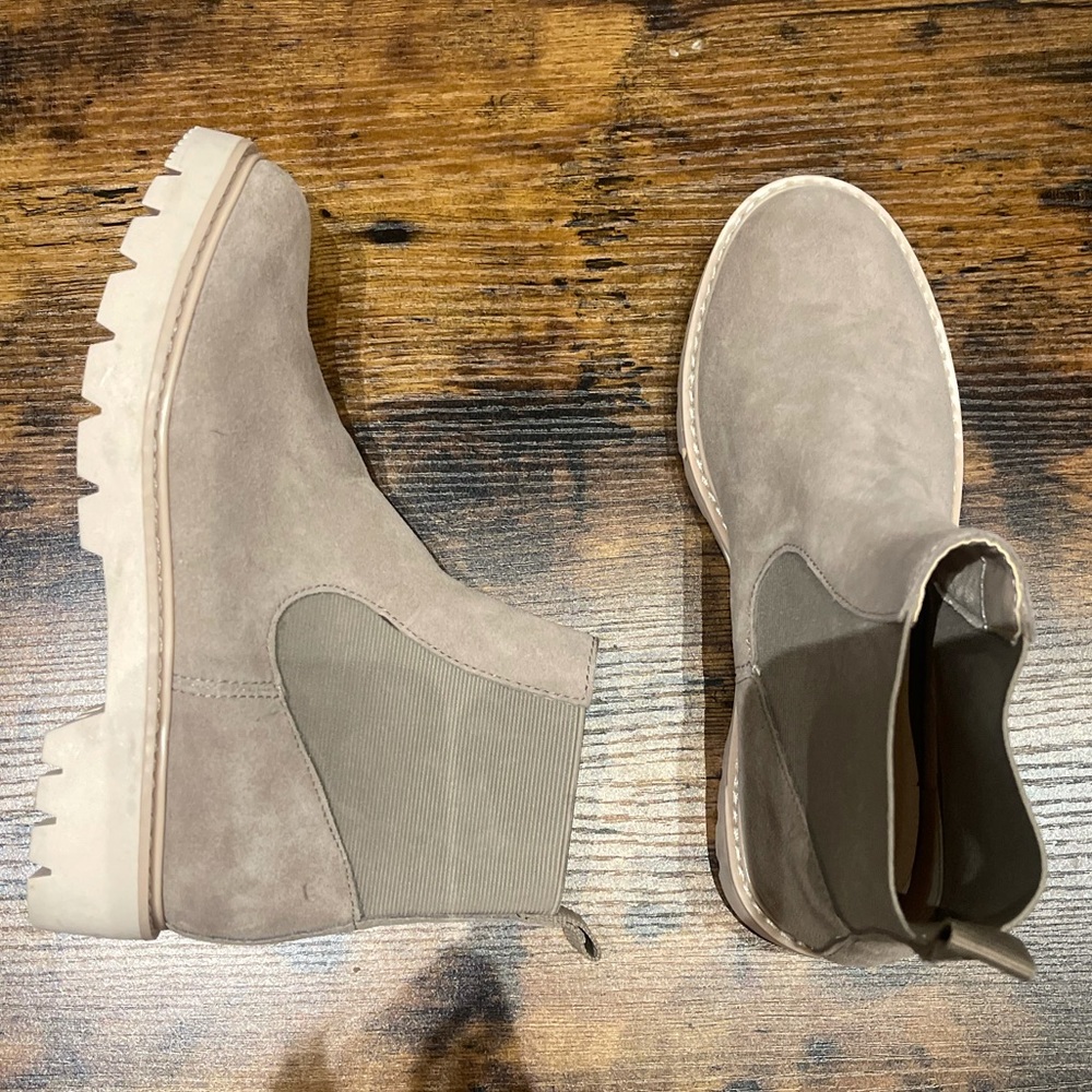 Dolce Vita Chelsea Suede Booties